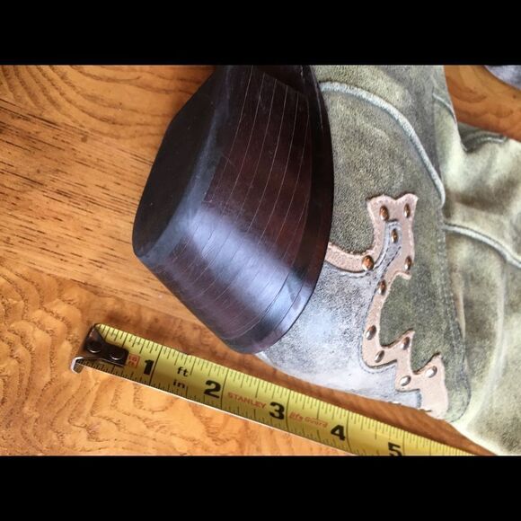 GIANNI BINI 2” Heel Weathered Studded Light Green - Picture 6 of 8